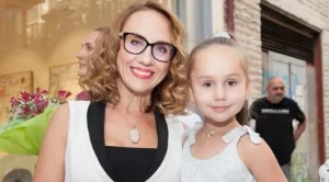 Зори Василева: Светът на изкуството е шарен и забавен