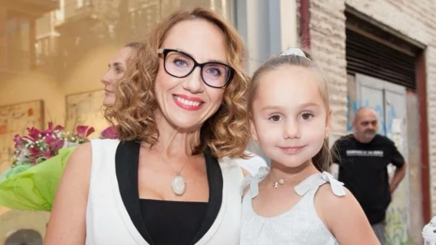 Зори Василева: Светът на изкуството е шарен и забавен