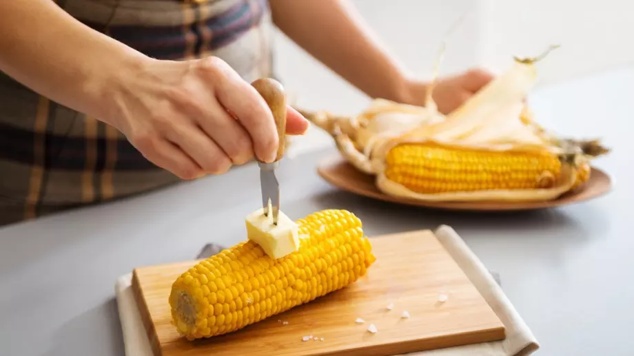 Защо варената царевица може да е опасна