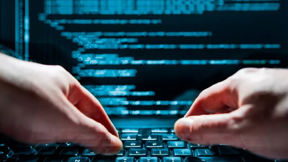 Теч на данни за COVID-тестове във Франция