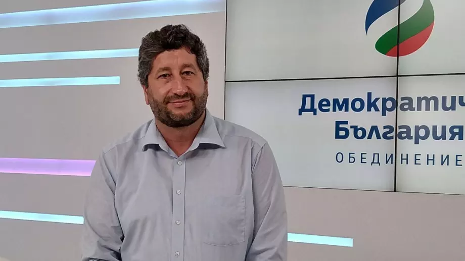 Христо Иванов: Искаме оставката на шефа на НАП, а скандалните бонуси да отидат за компенсиране на бизнеса