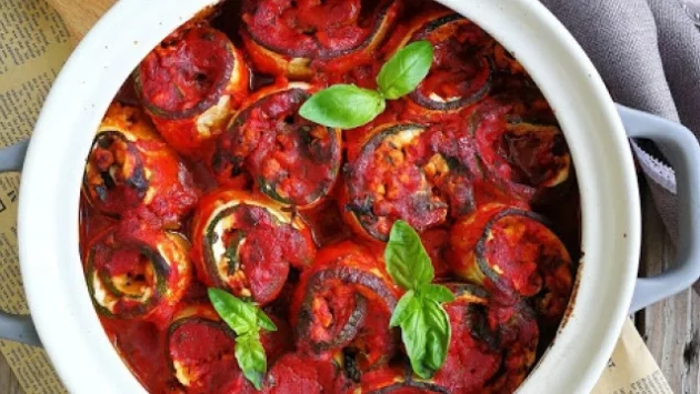 Рулца от тиквички с рикота и пуешко