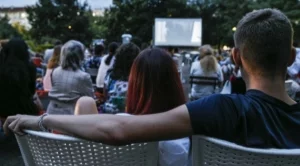 И тази година гледаме безплатно филми на открито