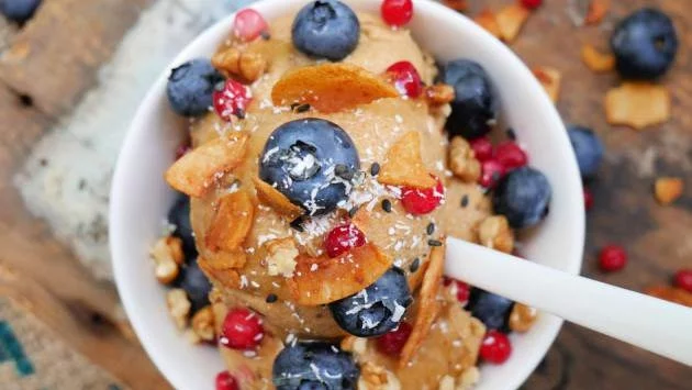 Kокосов сладолед с фурми