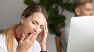 Какво да ядете, за да избегнете сънливостта през деня