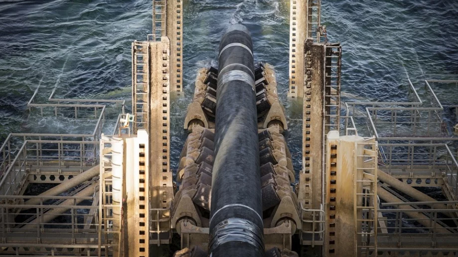Изискванията на Дания бавят и оскъпяват "Северен поток-2"