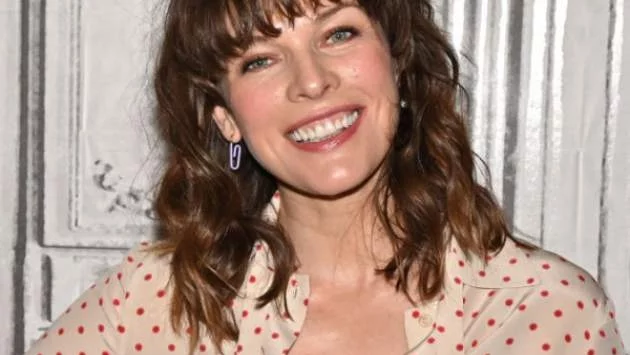 Мила Йовович очаква трето дете (снимка)