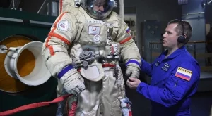 Колко пари получават руските космонавти?