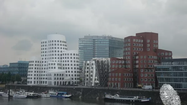 Поздрави от Дюселдорф