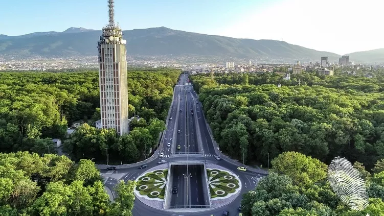 София, чуек!