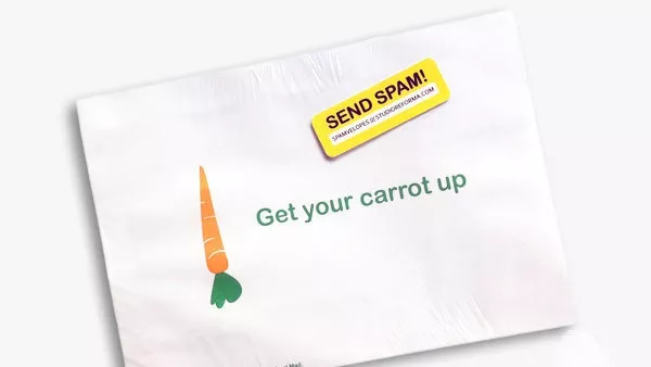 Стига си спамил