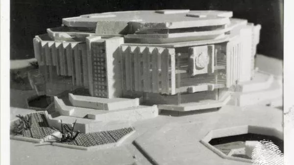 Жив е той, жив е!