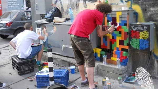 Мацни ме тук и там