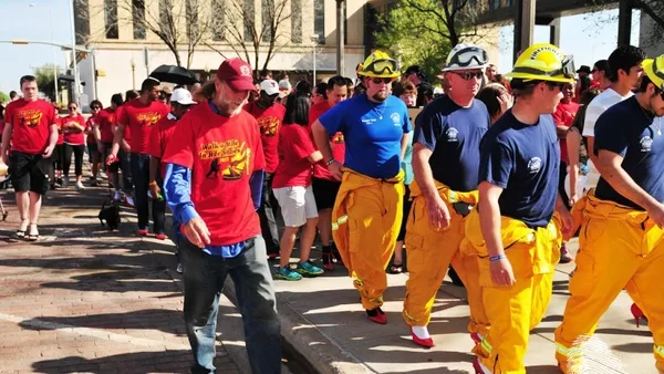 Километър в нейните обувки