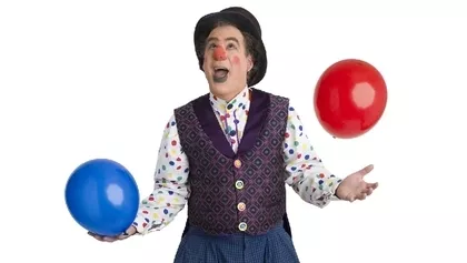 Седем години град в цвят