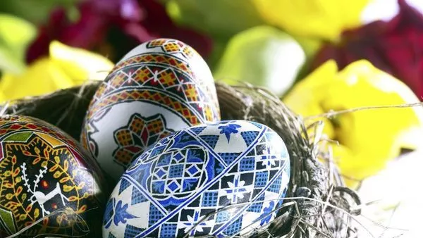 Като писано яйце