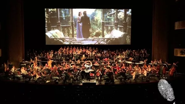 Кулите падат