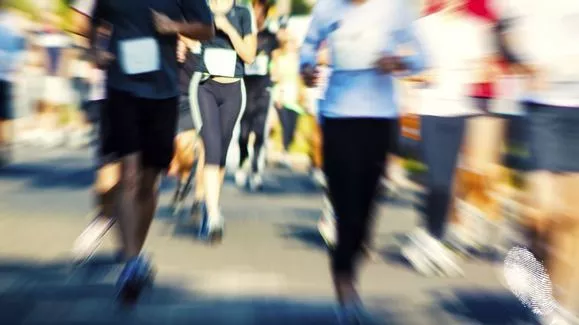 Баба Марта бързала, ама така се разбързала!