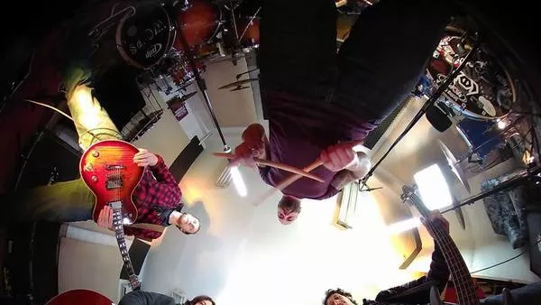 Рокенрол на 360°