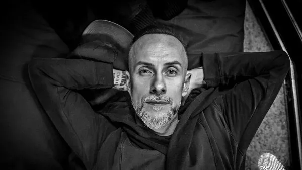 Виж антилюбовно видео от Me And That Man