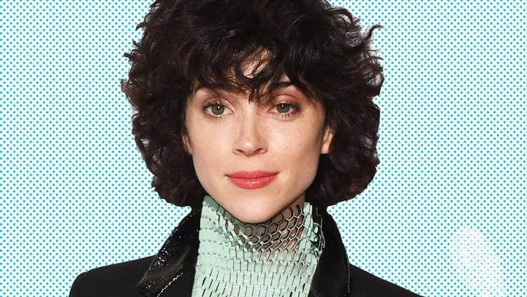 Ани Кларк сменя пола на Дориан Грей