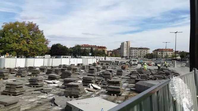 Пешеходен хаос около НДК