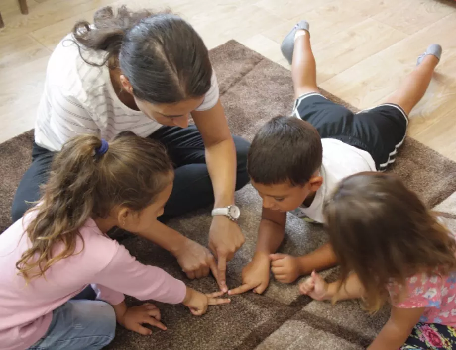 Съдът реши 7-годишен казус: Стипендии само за ромски деца е дискриминация