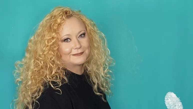 Предавам нататък