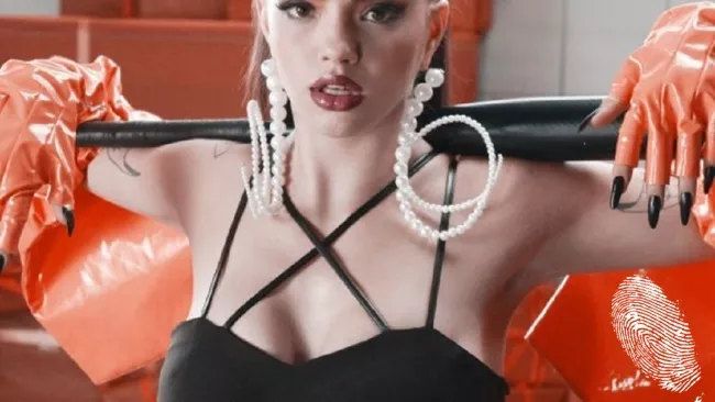 DARA: Все на нея...