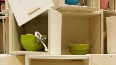 Между две ръце