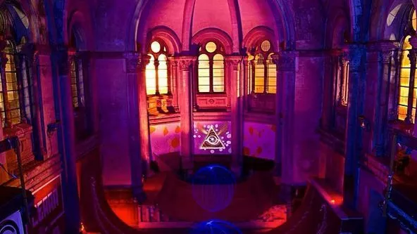 Ръка за ръка