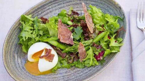 Пролетни герои