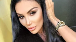 Моника Валериева: Защо трябва да се отчитам на вас за парите и живота си?