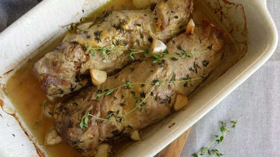 Свинско филе в уникален сос - наслада за небцето