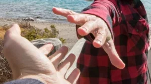 Да пуснеш някого да си тръгне не означава, че се отказваш