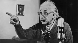 Ценен ръкопис на Айнщайн продаден на търг за €11,6 милиона