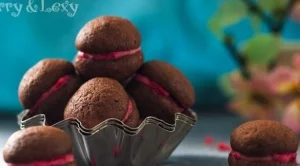 Шоколадови сладки с малинов крем