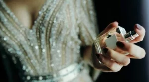 Вълшебството на ароматната феерия, наречена парфюм