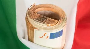 Италианците получават до 500 евро, за да летуват в родината си