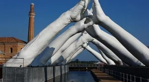 6 скулптури, разказващи силна история