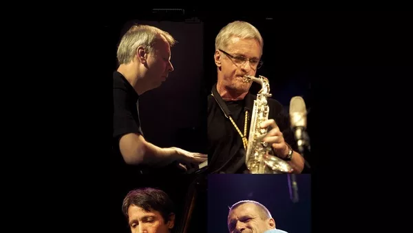 Тъчинг Моумънтс от Австрия