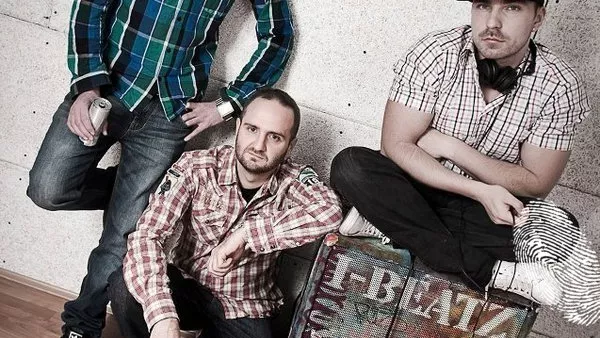 Кемп Сешънс и Ай-Бийтс от Будапеща