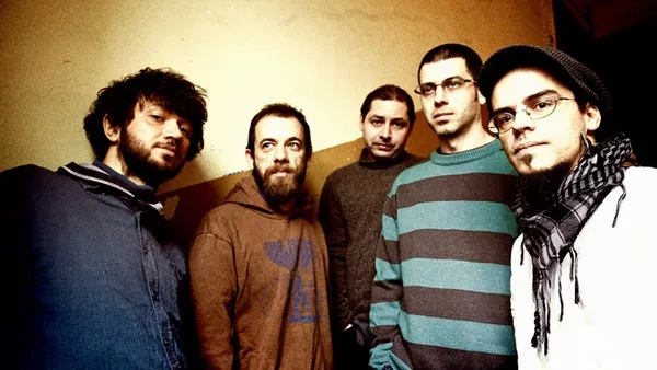 Котарашки и Дъ Рейн Догс, Кю-Чек и Бразз Вилидж