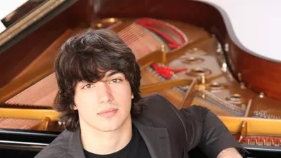 Евгени Генчев