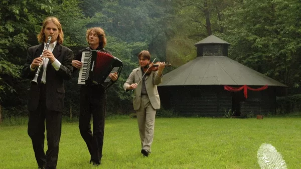 Трио Си тод де дерде от Холандия