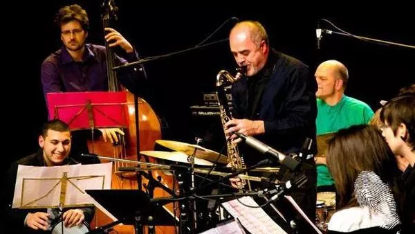 Бекярд Джаз Оркестра