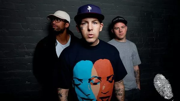 Swollen Members от Канада