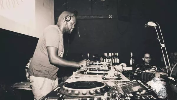 Джо Найс от Щатите