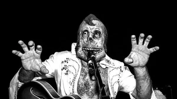 Dead Elvis и The Great Munzini