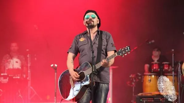 Dicho and the Band live